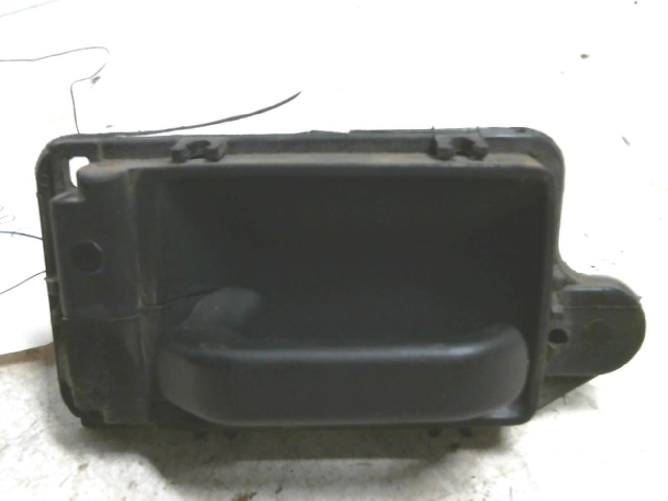 Maniglia interna posteriore sinistra PEUGEOT 106 Gasolina - 1