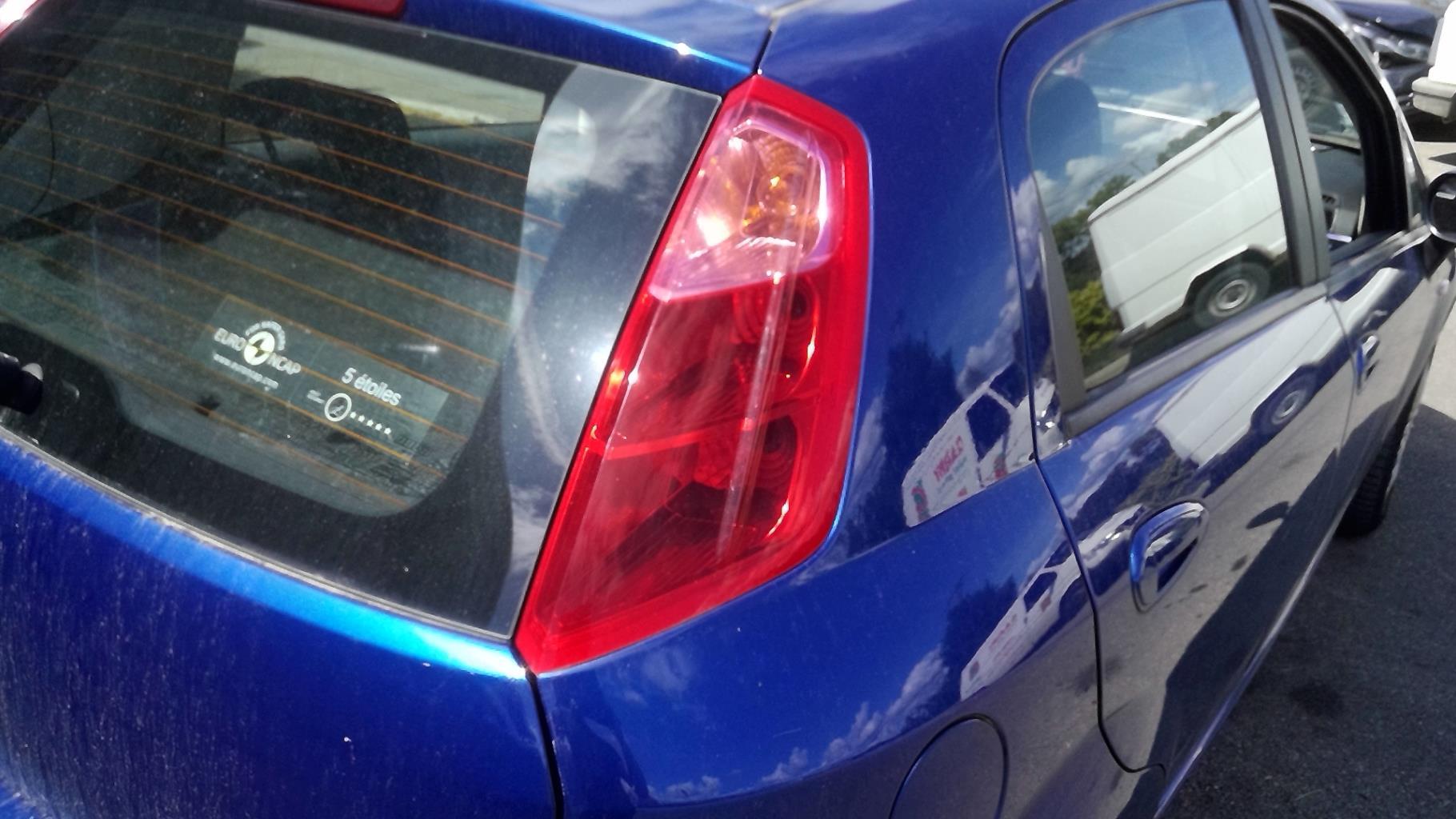 Fanale posteriore principale destro (luci) FIAT GRANDE PUNTO Diésel - 1