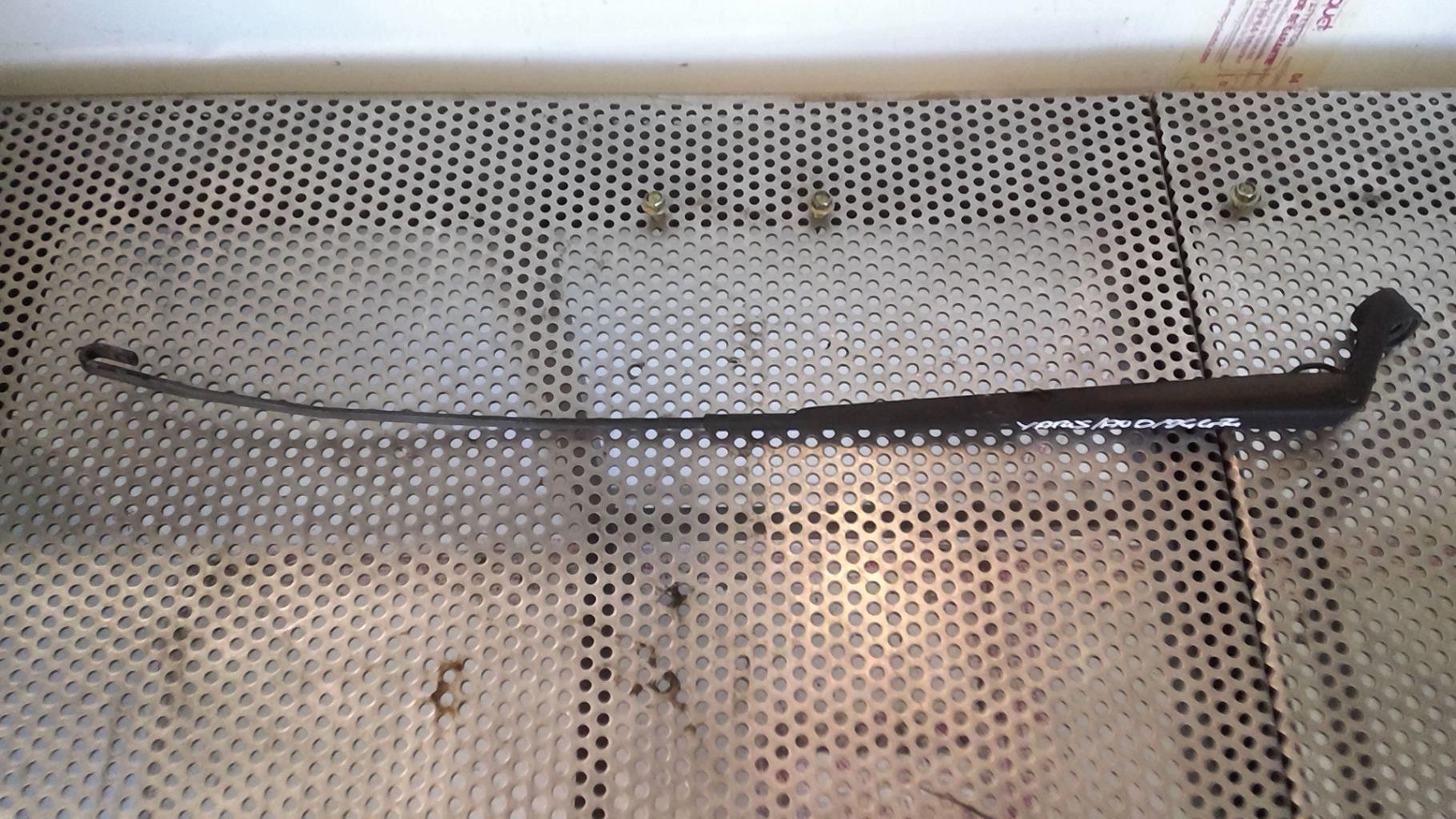 Braccio tergicristallo anteriore destro TOYOTA YARIS 1 PHASE 1 Diésel - 1