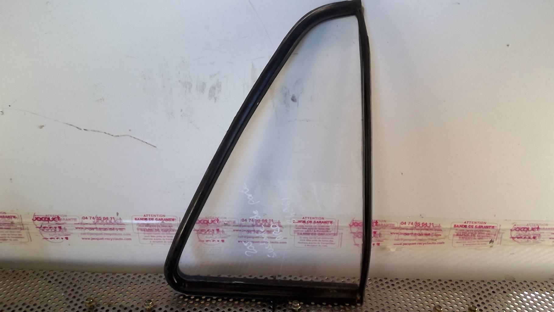 Ventanilla triangular trasera derecha (puerta) PEUGEOT 205 PHASE 2 Gasolina - 1