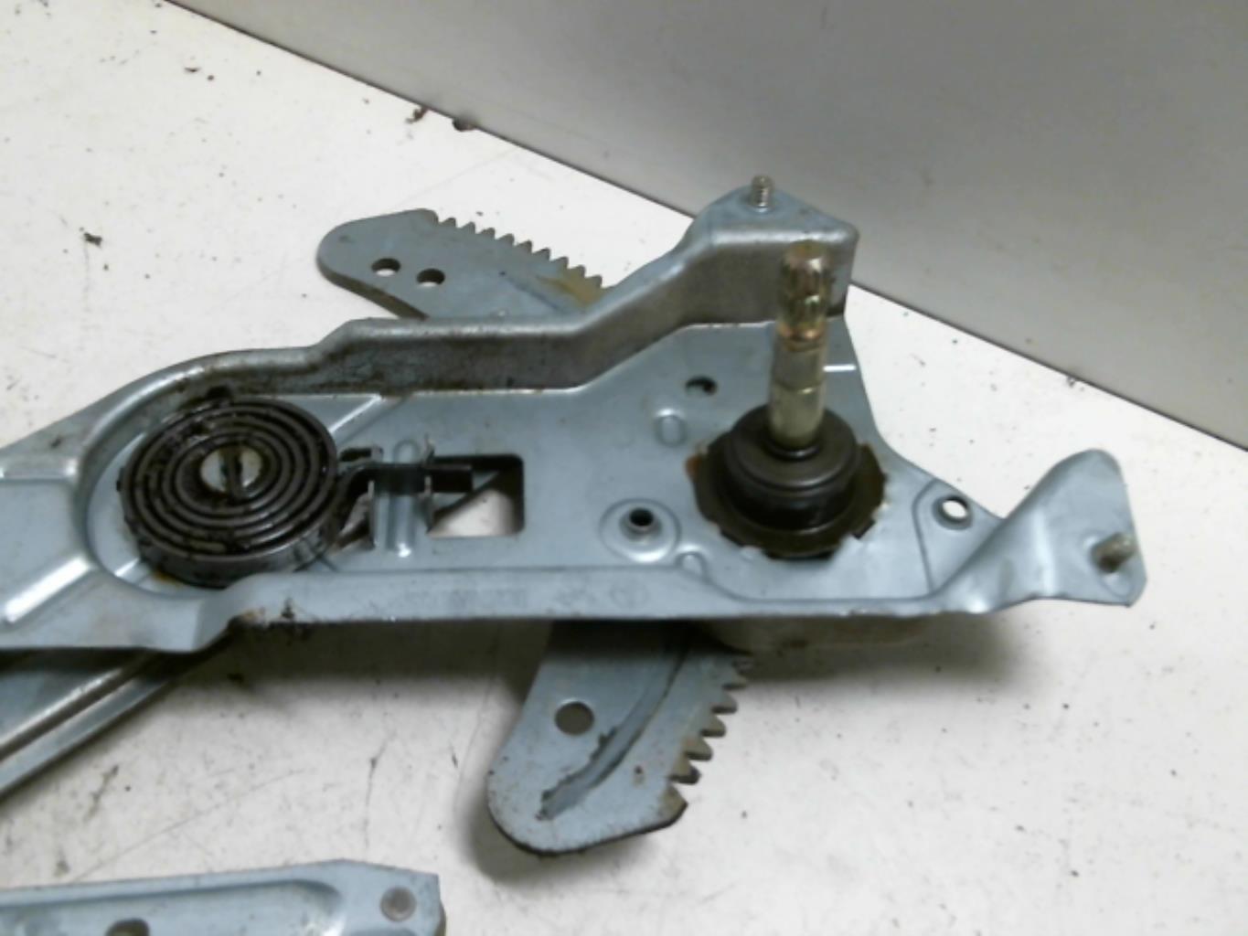 Alzacristalli manuale anteriore destro RENAULT KANGOO 1 PHASE 1 Diésel - 1