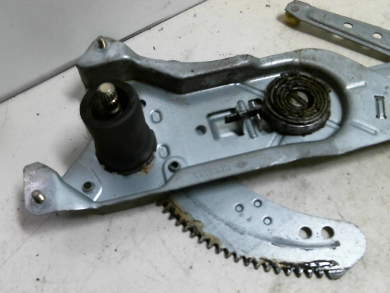 Alzacristalli manuale anteriore sinistro RENAULT KANGOO 1 PHASE 1 Diésel - 1