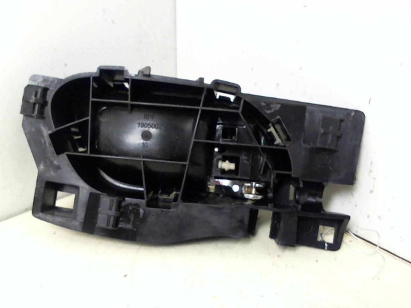 Poignee interieur arriere gauche CITROEN C3 2 PHASE 1 Diesel - 1
