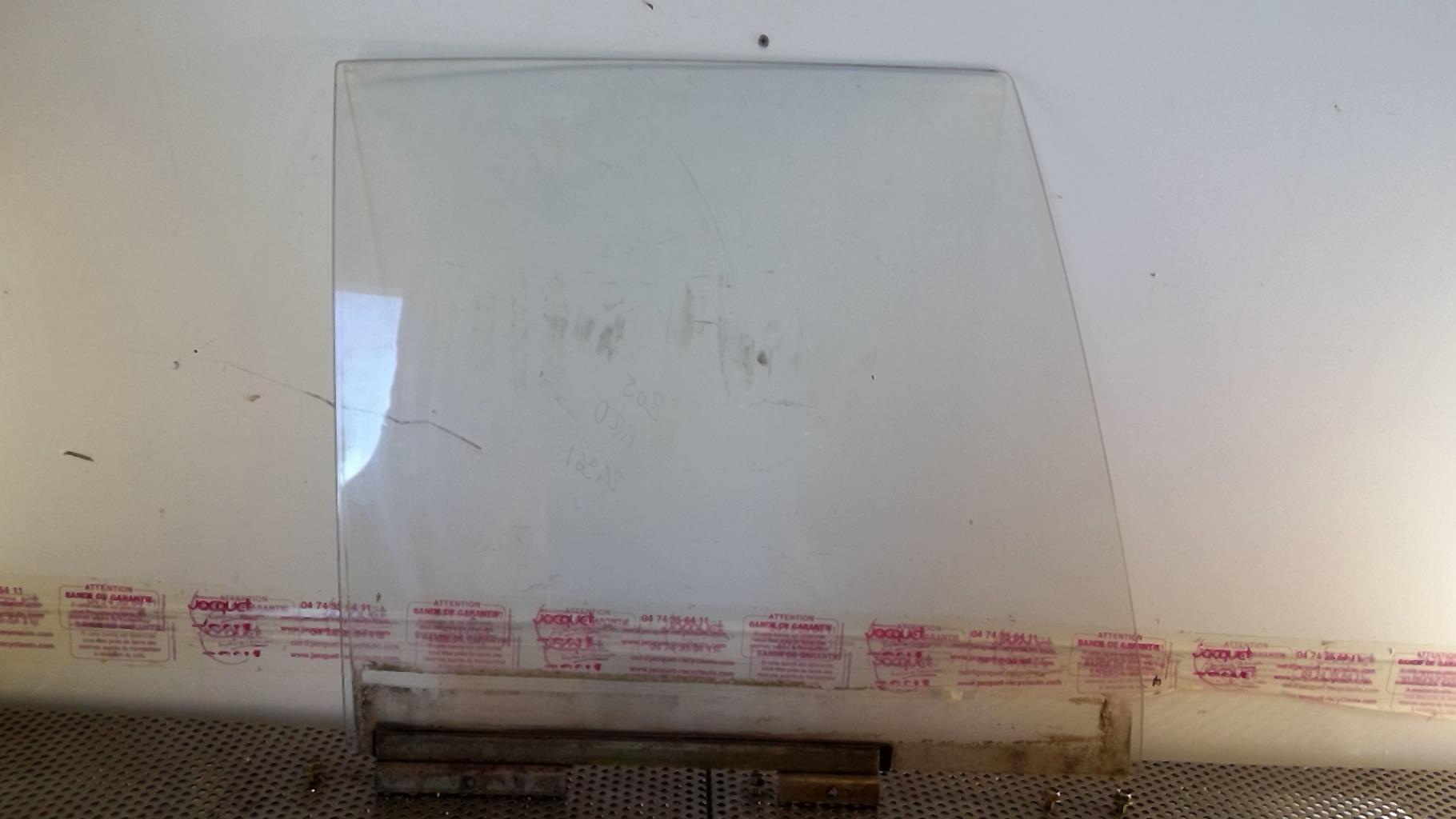 Vetro posteriore destro PEUGEOT 205 PHASE 2 Gasolina - 1