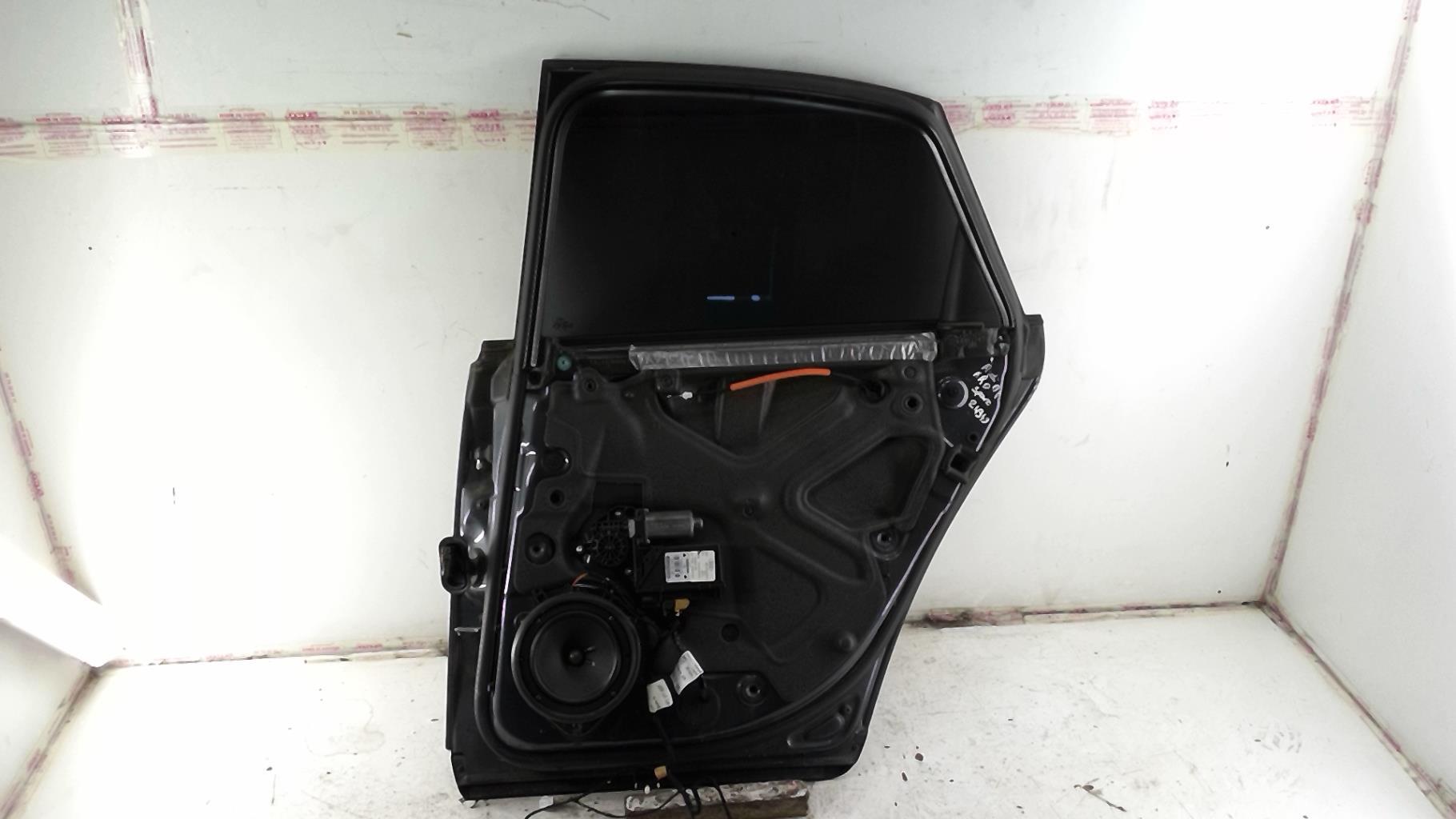 Porte arriere droit AUDI A4 2 PHASE 1 Essence - 1