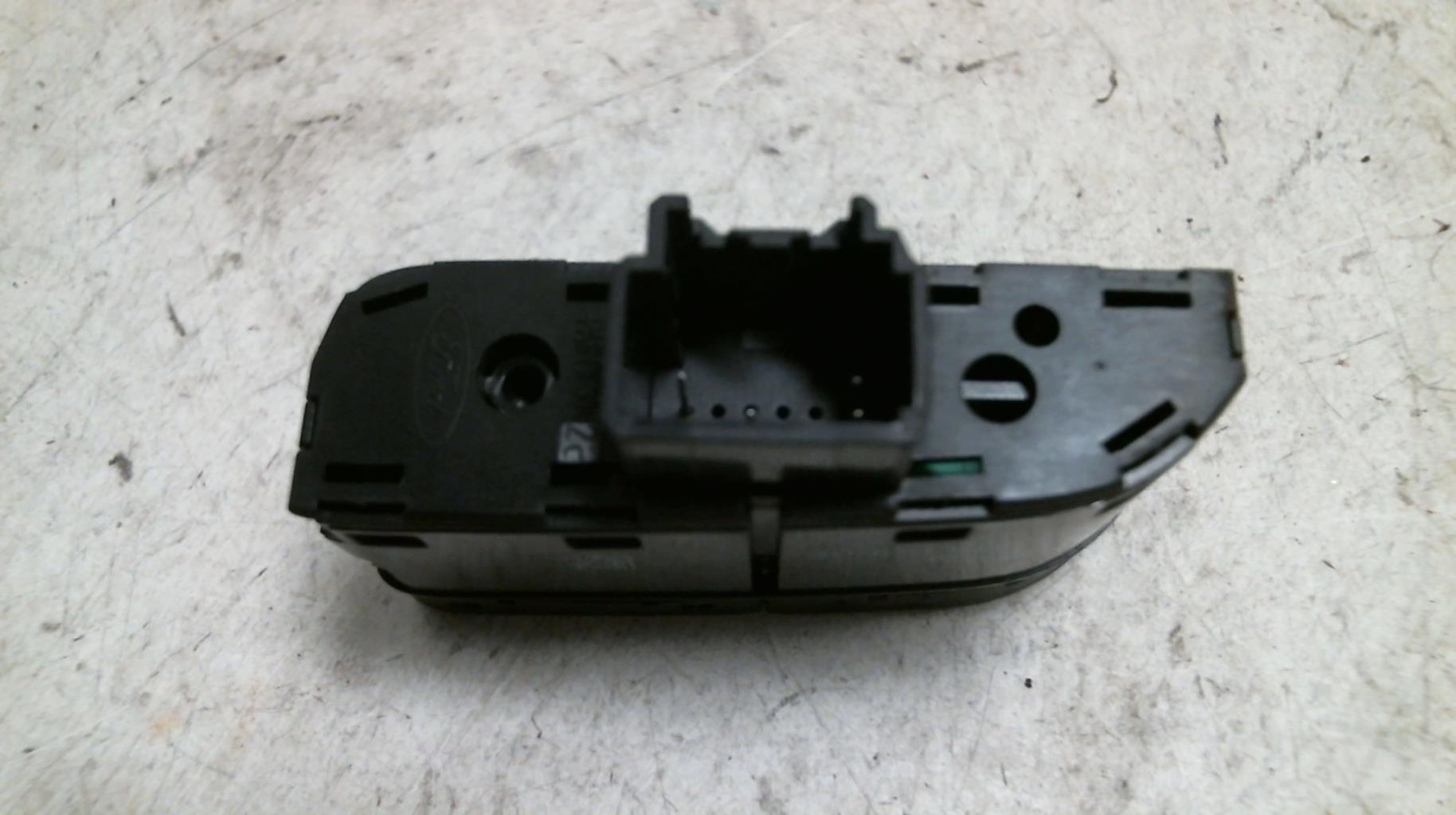 Bouton/Interrupteur FORD FOCUS 3 PHASE 1 Diesel - 1