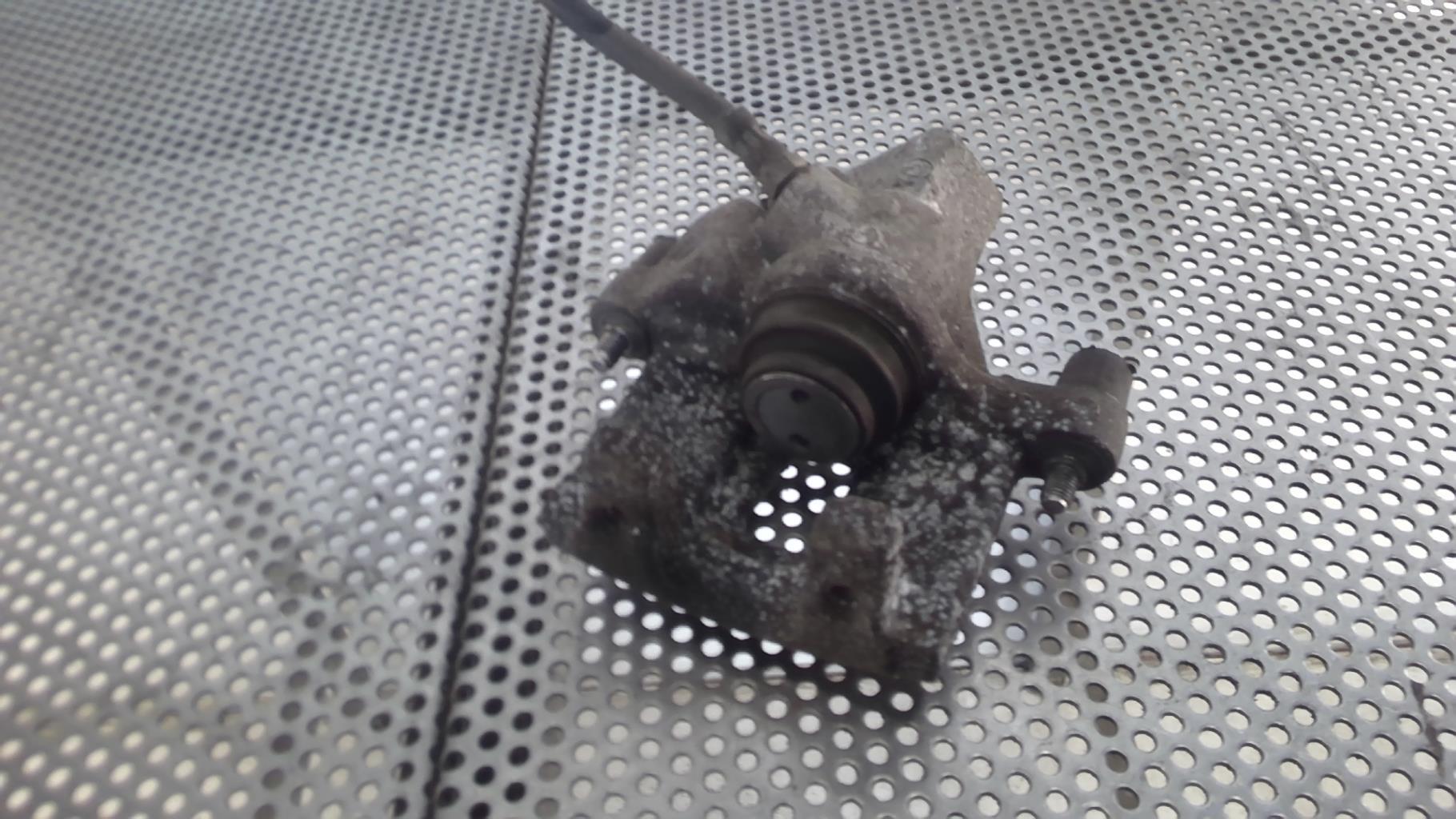 Pinza freni posteriore destra FORD FOCUS 3 PHASE 1 Diésel - 1