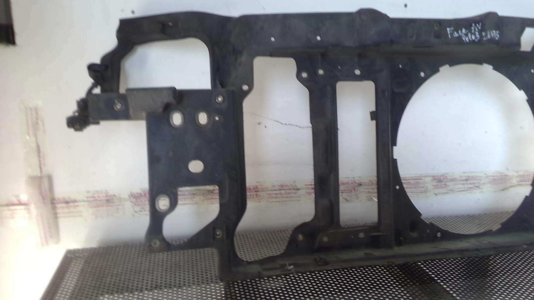 Face avant VOLKSWAGEN POLO 3 PHASE 2 Diesel - 1