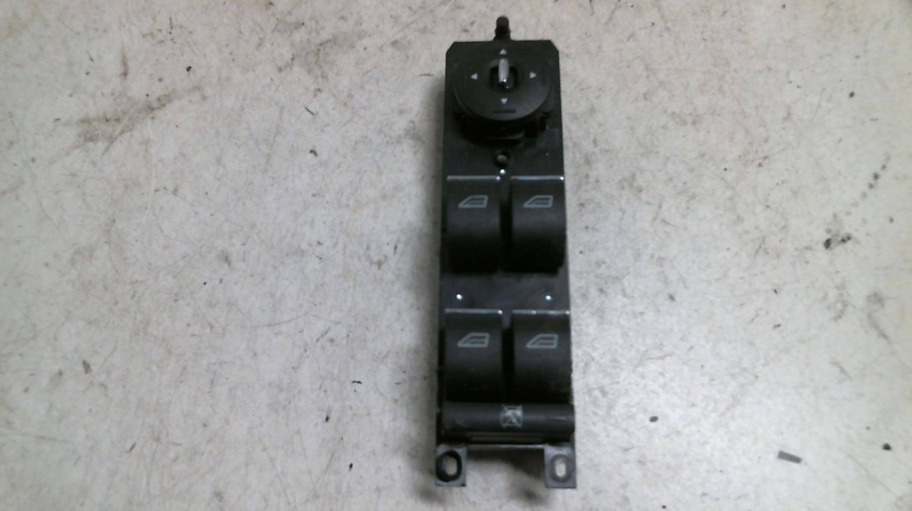 Interrupteur de leve vitre FORD FOCUS 3 PHASE 1 Diesel - 1