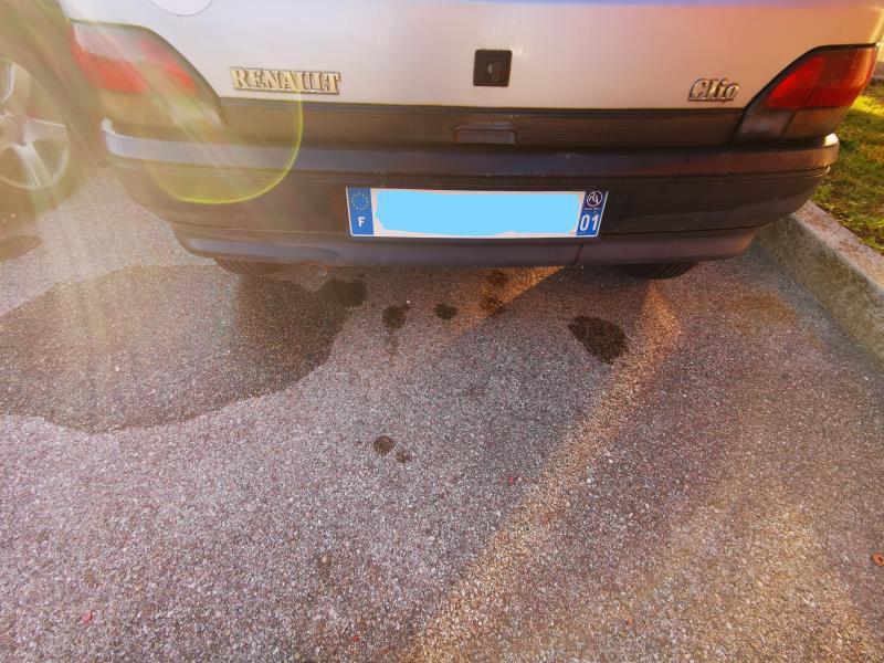 Pare choc arriere RENAULT CLIO 1 PHASE 1 Essence - 1