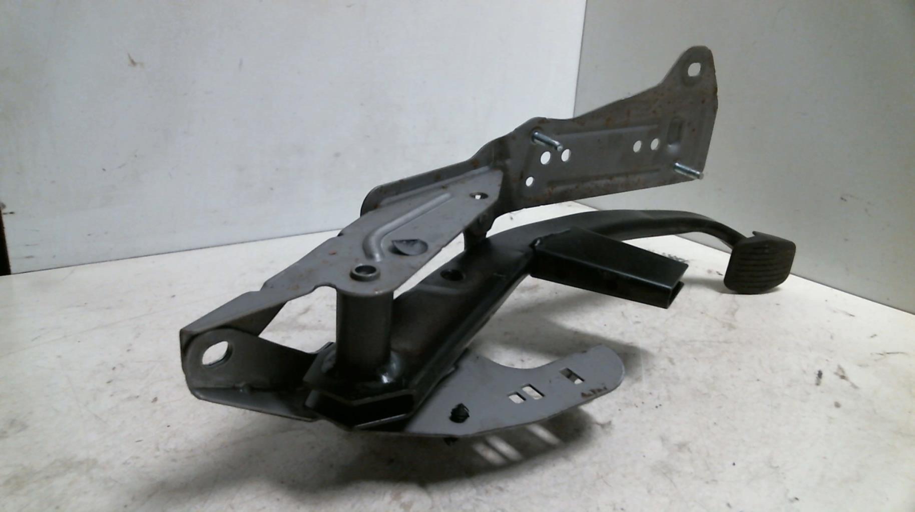Pedale del freno FORD FOCUS 3 PHASE 1 Diésel - 1