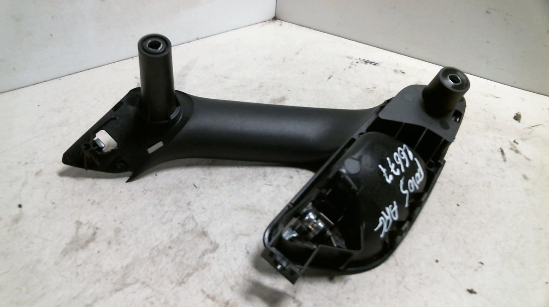 Maniglia interna posteriore sinistra VOLKSWAGEN POLO 5 PHASE 1 Diésel - 1