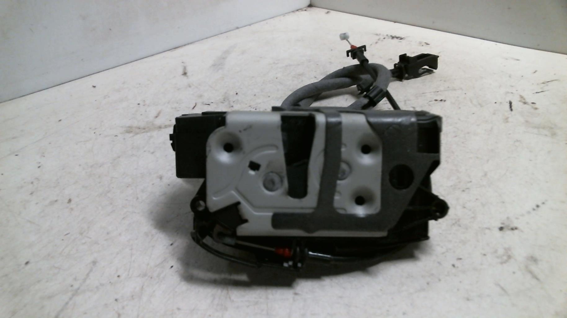 Serrure avant droit FORD FOCUS 3 PHASE 1 Diesel - 1