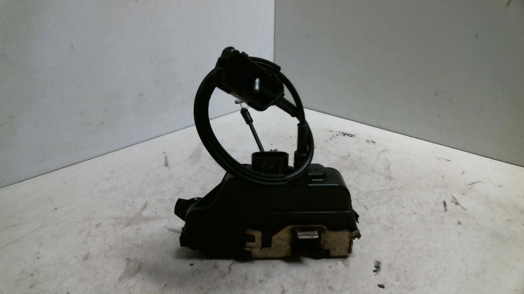 Serrure avant gauche RENAULT LAGUNA 2 PHASE 1 BREAK Diesel - 1