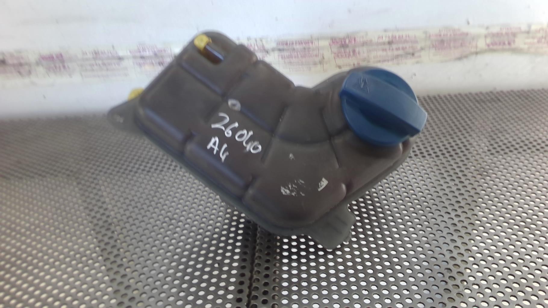 Vase d'expansion AUDI A4 2 AVANT PHASE 1 BREAK Diesel - 1
