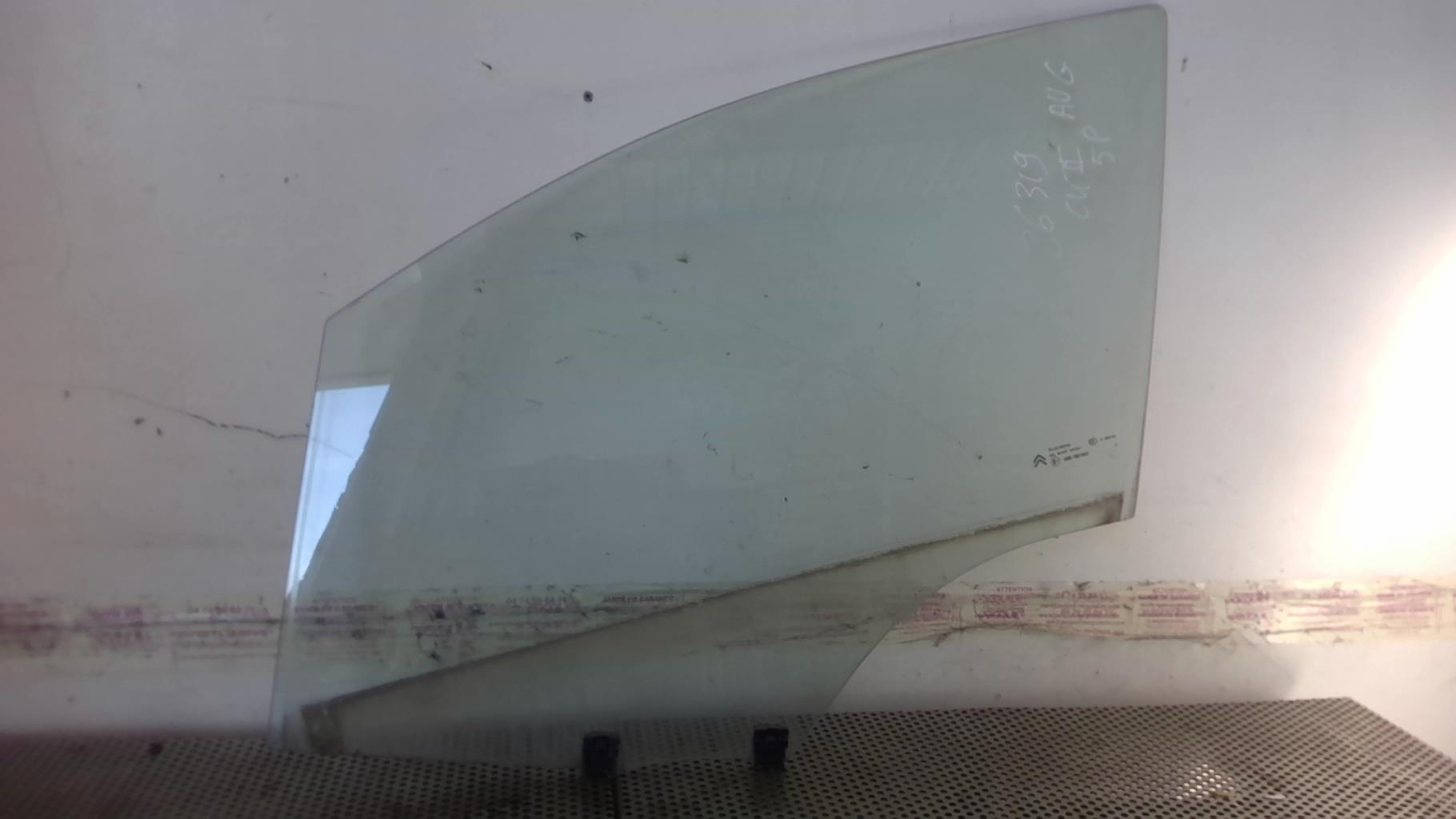 Vitre avant gauche CITROEN C4 2 PHASE 1 Diesel - 1