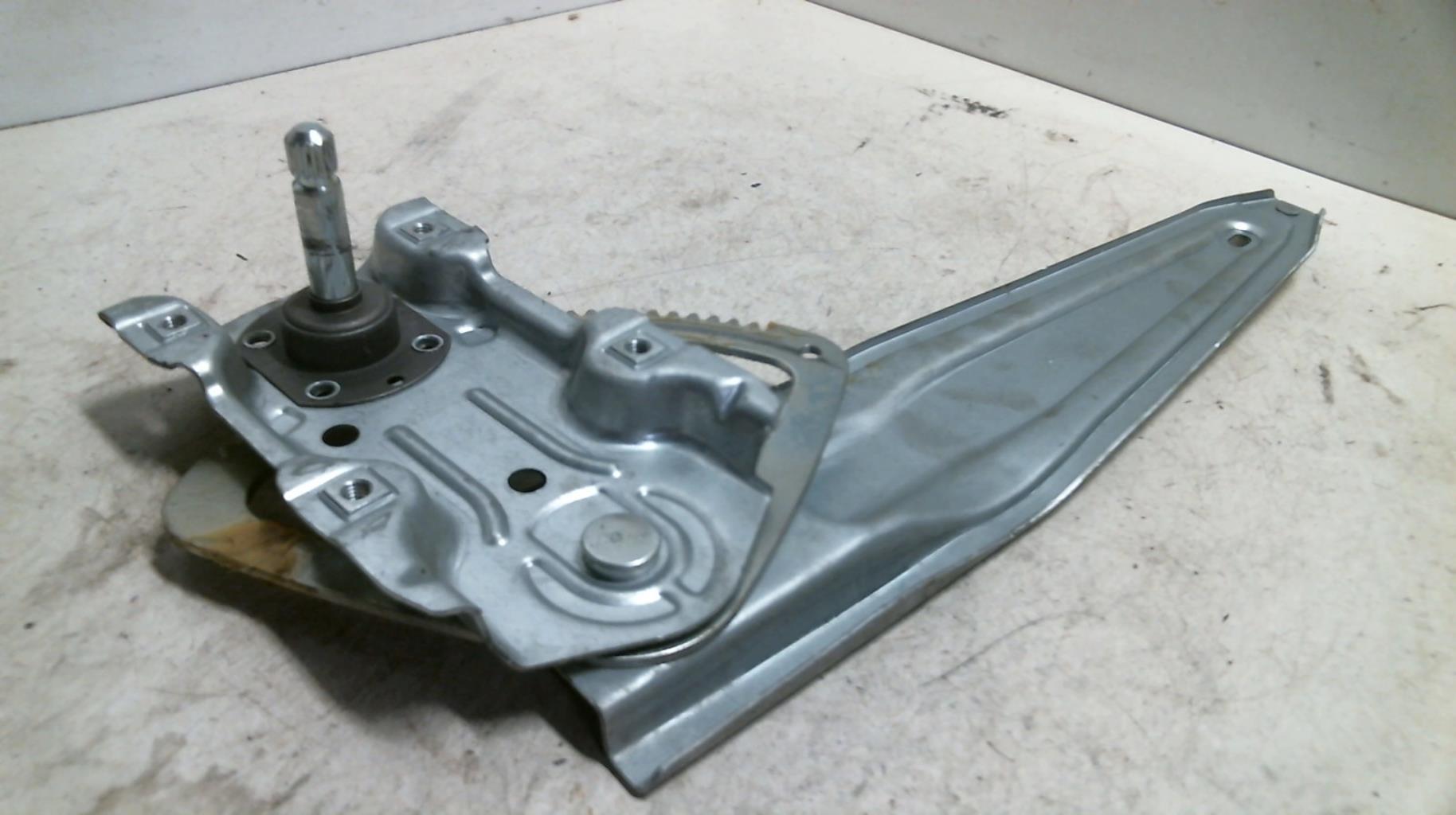 Alzacristalli manuale posteriore sinistro TOYOTA YARIS 3 PHASE 1 Gasolina - 1