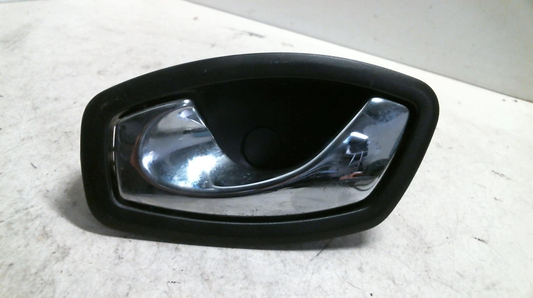 Maniglia interna anteriore sinistra RENAULT CLIO 4 PHASE 1 BREAK Diésel - 1