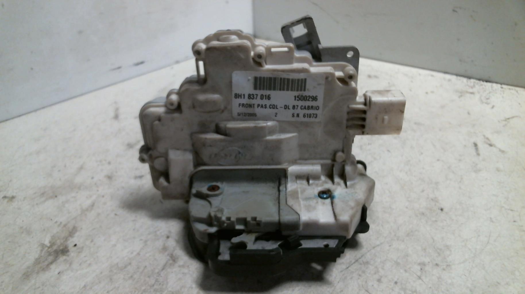 Serrure avant droit AUDI A4 2 CABRIO PHASE 2 Diesel - 1