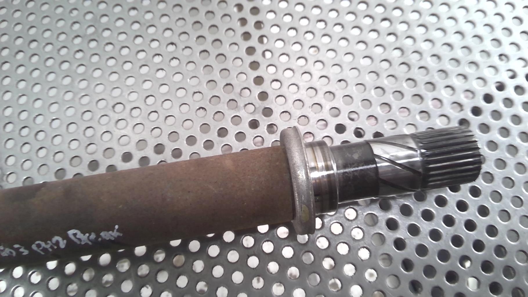 Giunto cardanico albero di trasmissione destro RENAULT CLIO 3 PHASE 2 BREAK Diésel - 1