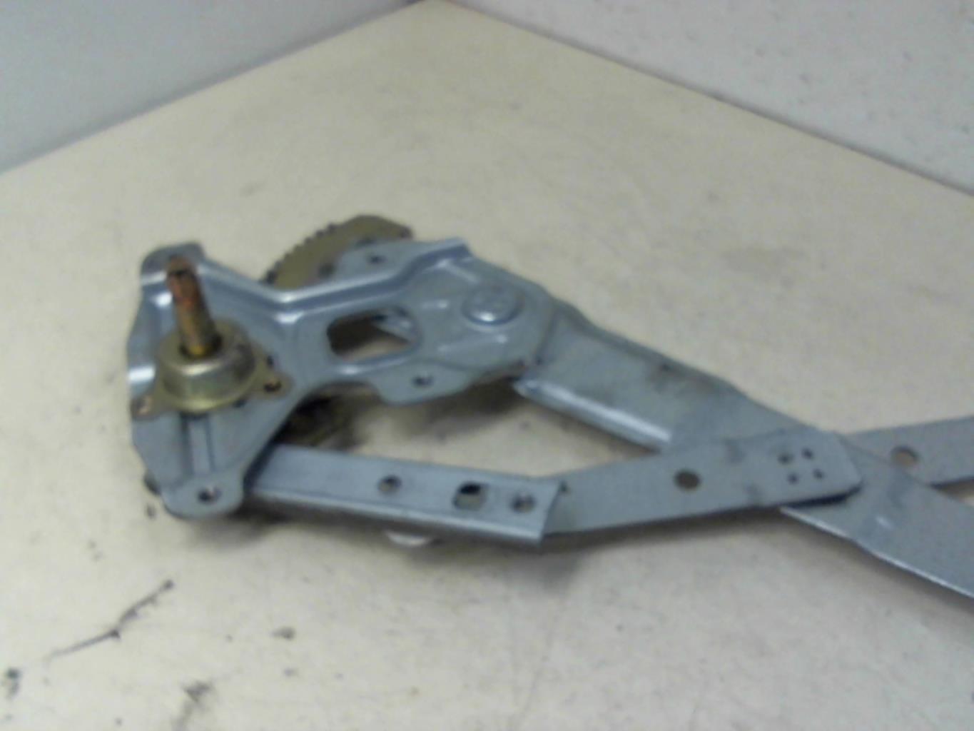 Alzacristalli manuale posteriore destro CHEVROLET MATIZ 1 Gasolina - 1