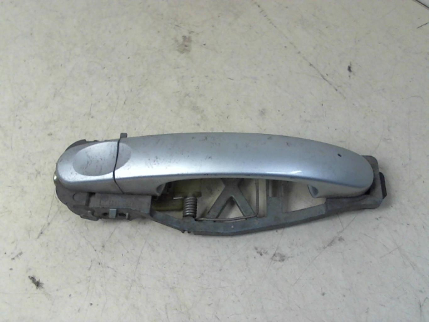 Maniglia portiera posteriore destra VOLKSWAGEN TOURAN 1 PHASE 1 Diésel - 1