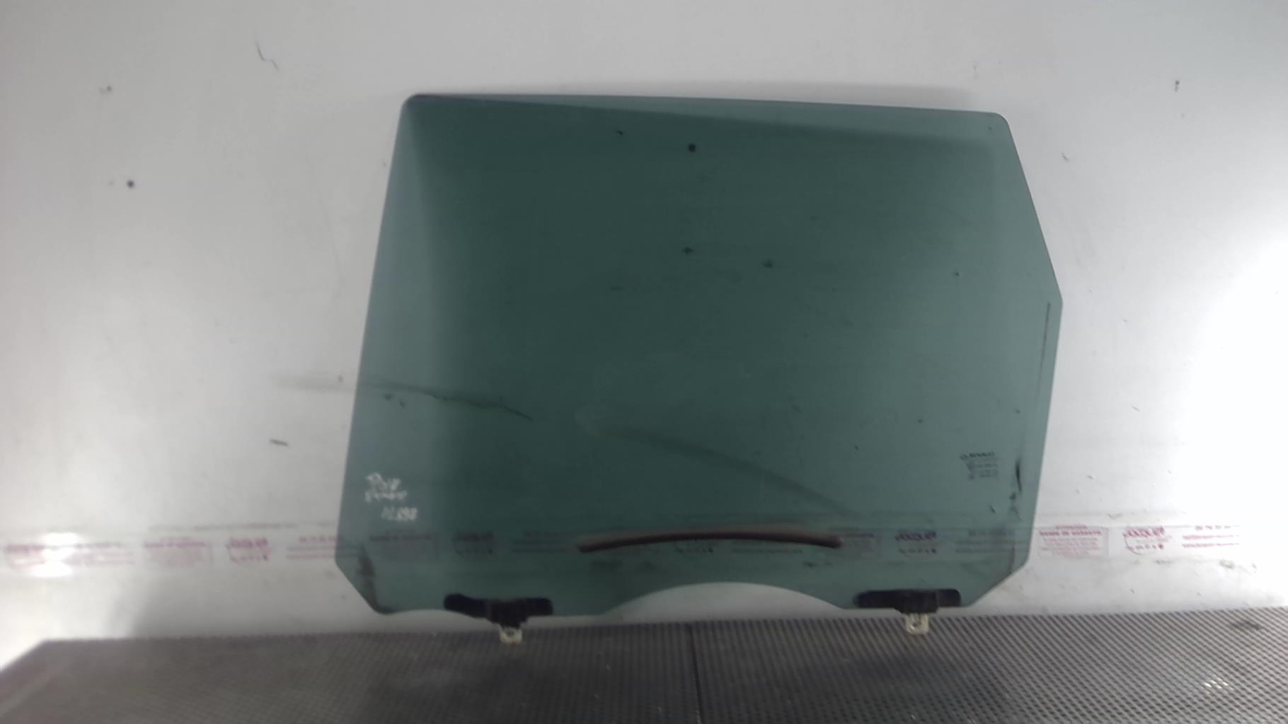 Vetro posteriore sinistro RENAULT SCENIC 3  - 1
