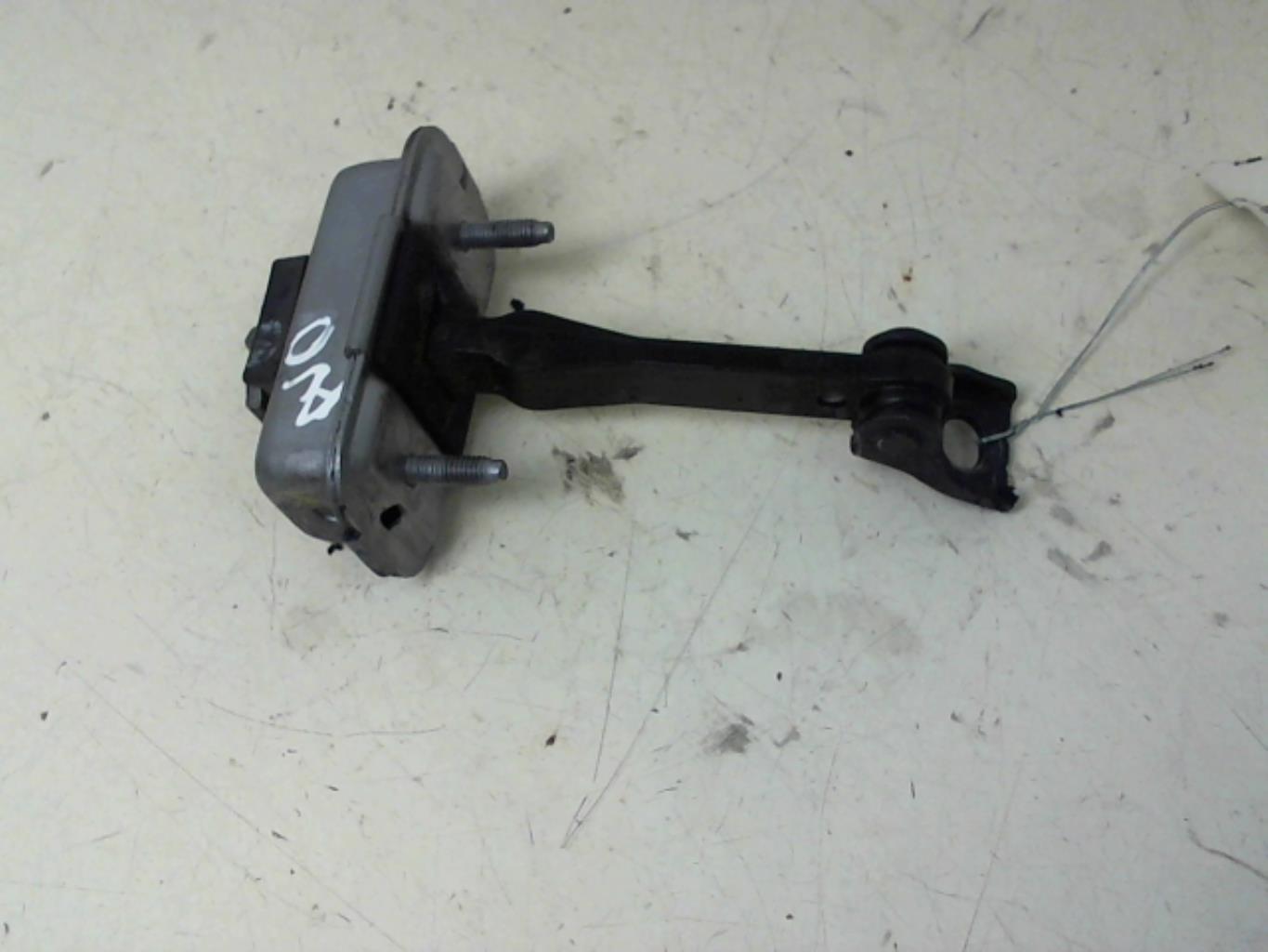 Tirante portiera anteriore destro PEUGEOT 208 1 PHASE 1 Diésel - 1