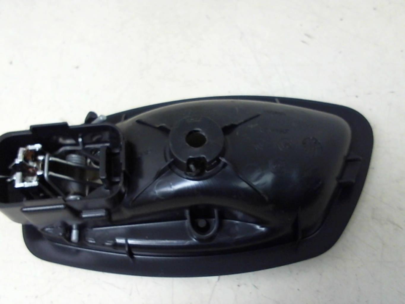 Maniglia interna posteriore destra RENAULT CLIO 4 PHASE 1 BREAK Diésel - 1