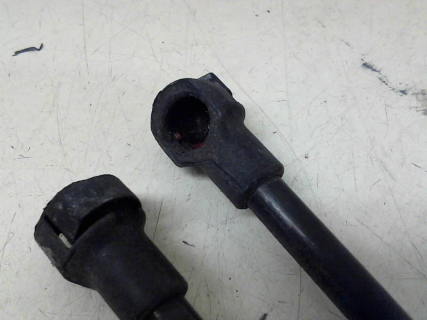 Verin de coffre RENAULT CLIO 4 PHASE 1 BREAK Diesel - 1