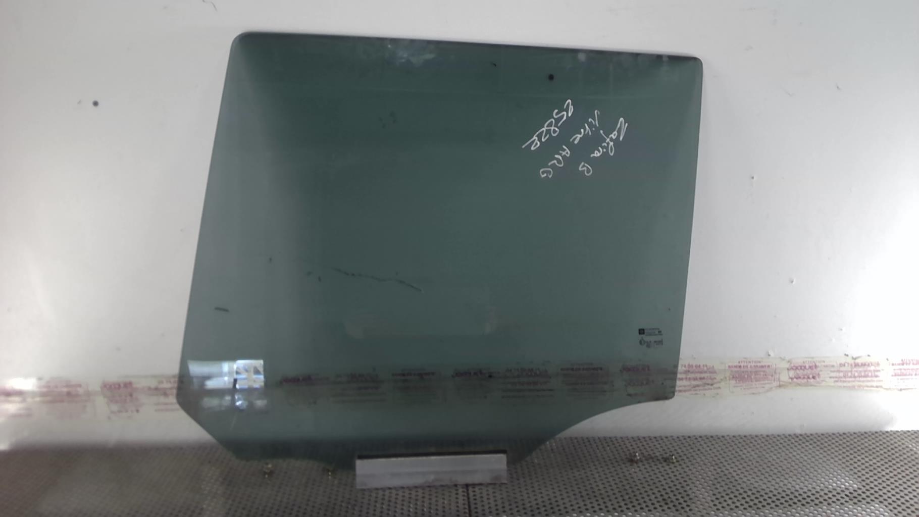 Vetro posteriore sinistro OPEL ZAFIRA B PHASE 2 Diésel - 1