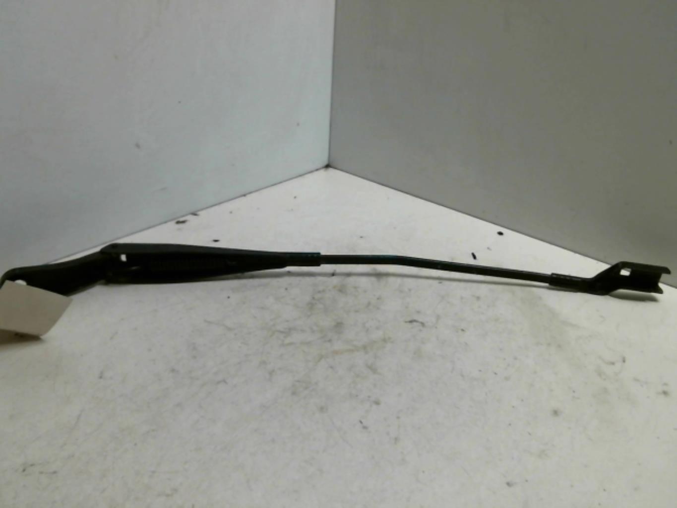 Braccio tergicristallo anteriore sinistro PEUGEOT 208 1 PHASE 1 Diésel - 1