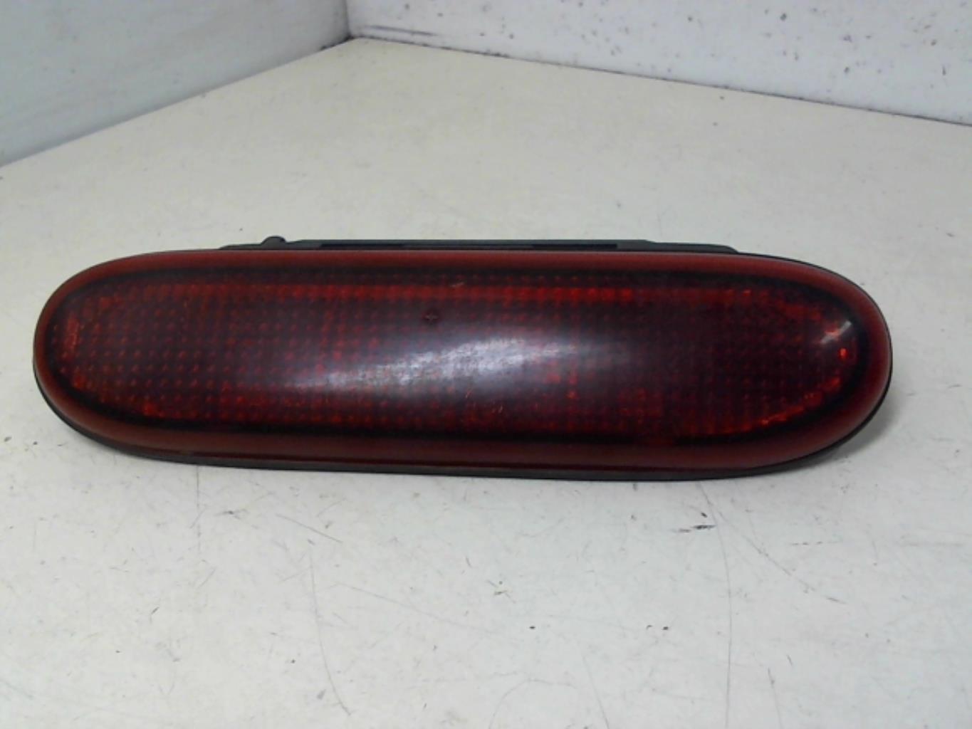 Feu arriere stop central RENAULT CLIO 1 PHASE 3 Essence - 1