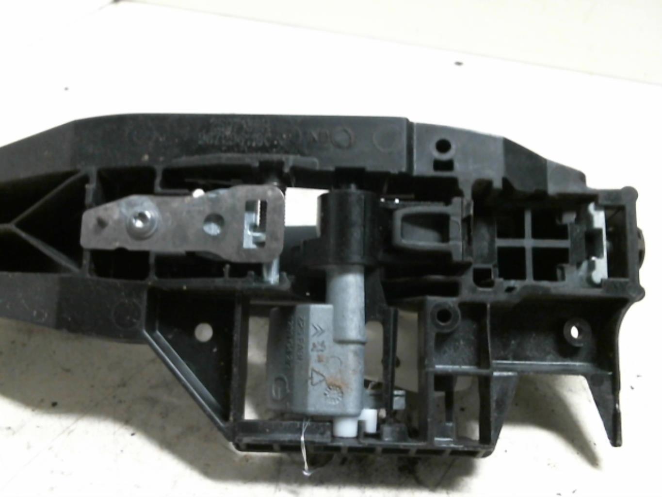 Maniglia portiera posteriore sinistra PEUGEOT 208 1 PHASE 1 Diésel - 1