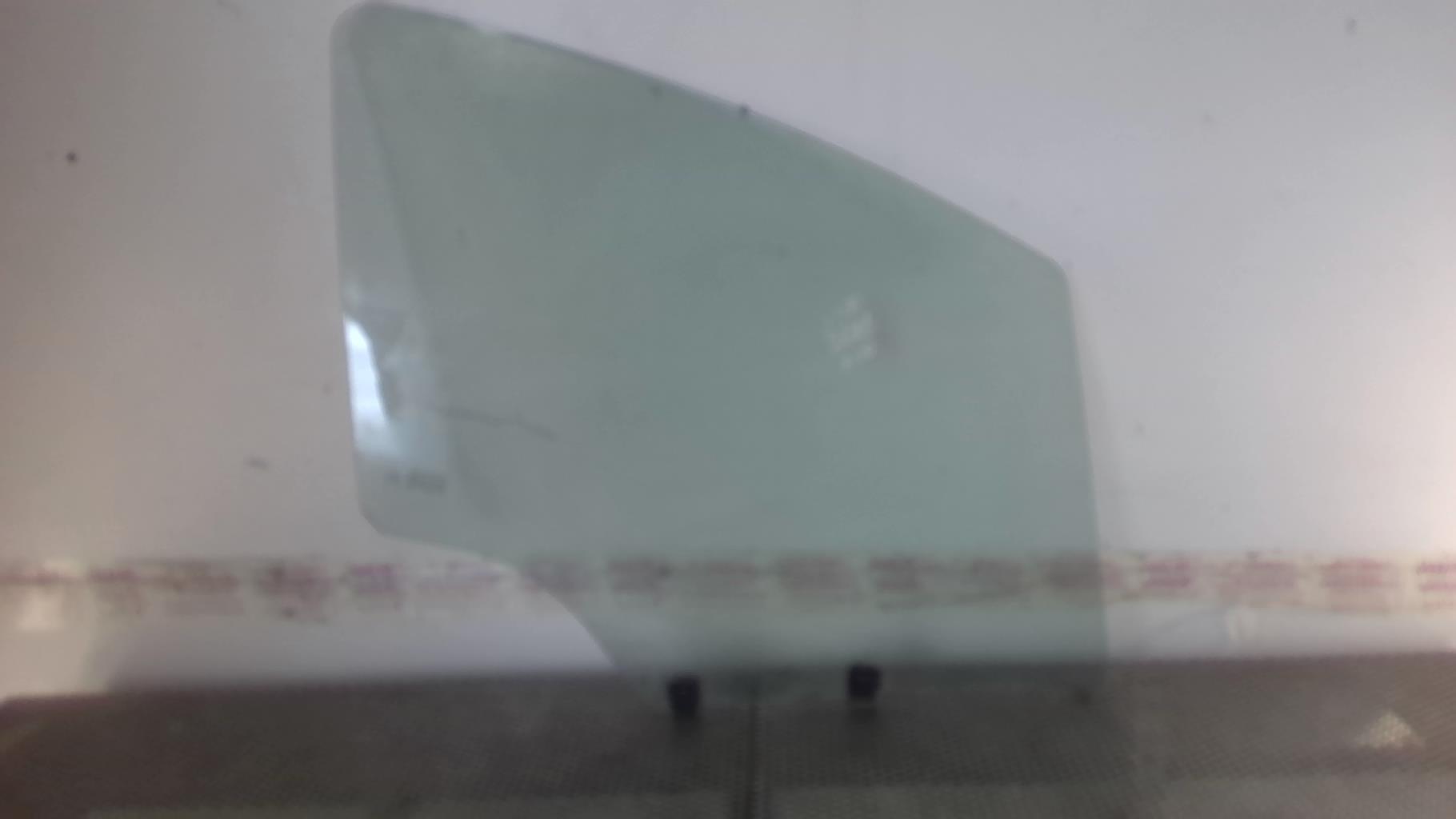 Vitre avant droit CITROEN C3 2 PHASE 1 Diesel - 1
