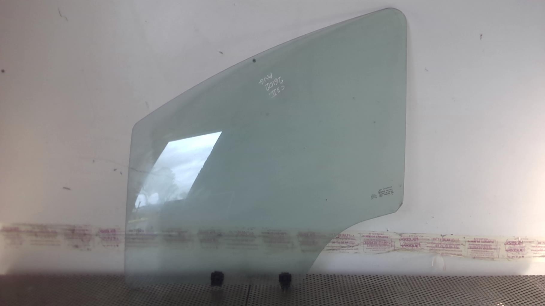 Vitre avant gauche CITROEN C3 2 PHASE 1 Diesel - 1