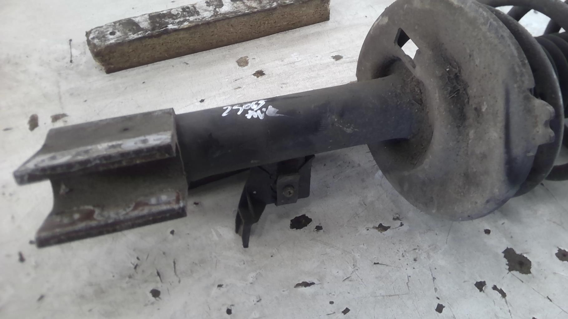 Ammortizzatore anteriore sinistro CITROEN C4 GRAND PICASSO 1 Diésel - 1