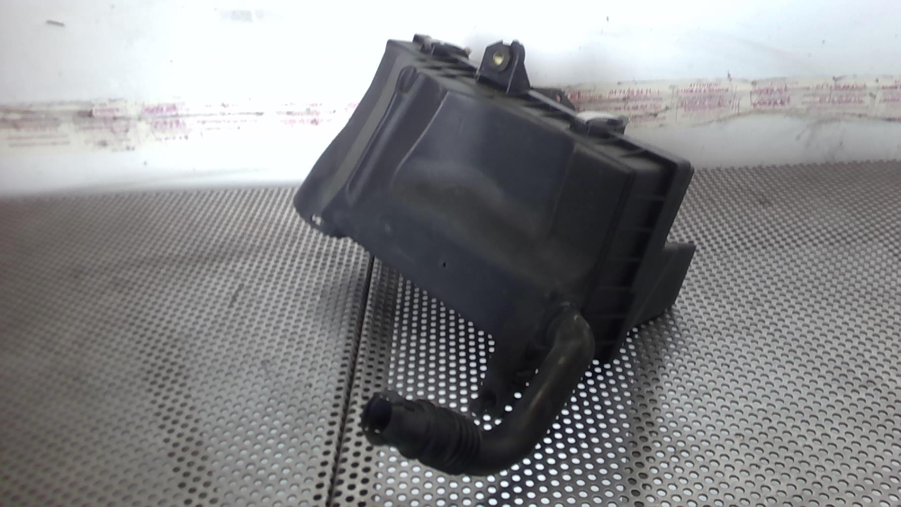 Boite a air VOLVO V 40 1 PHASE 2 BREAK Diesel - 1