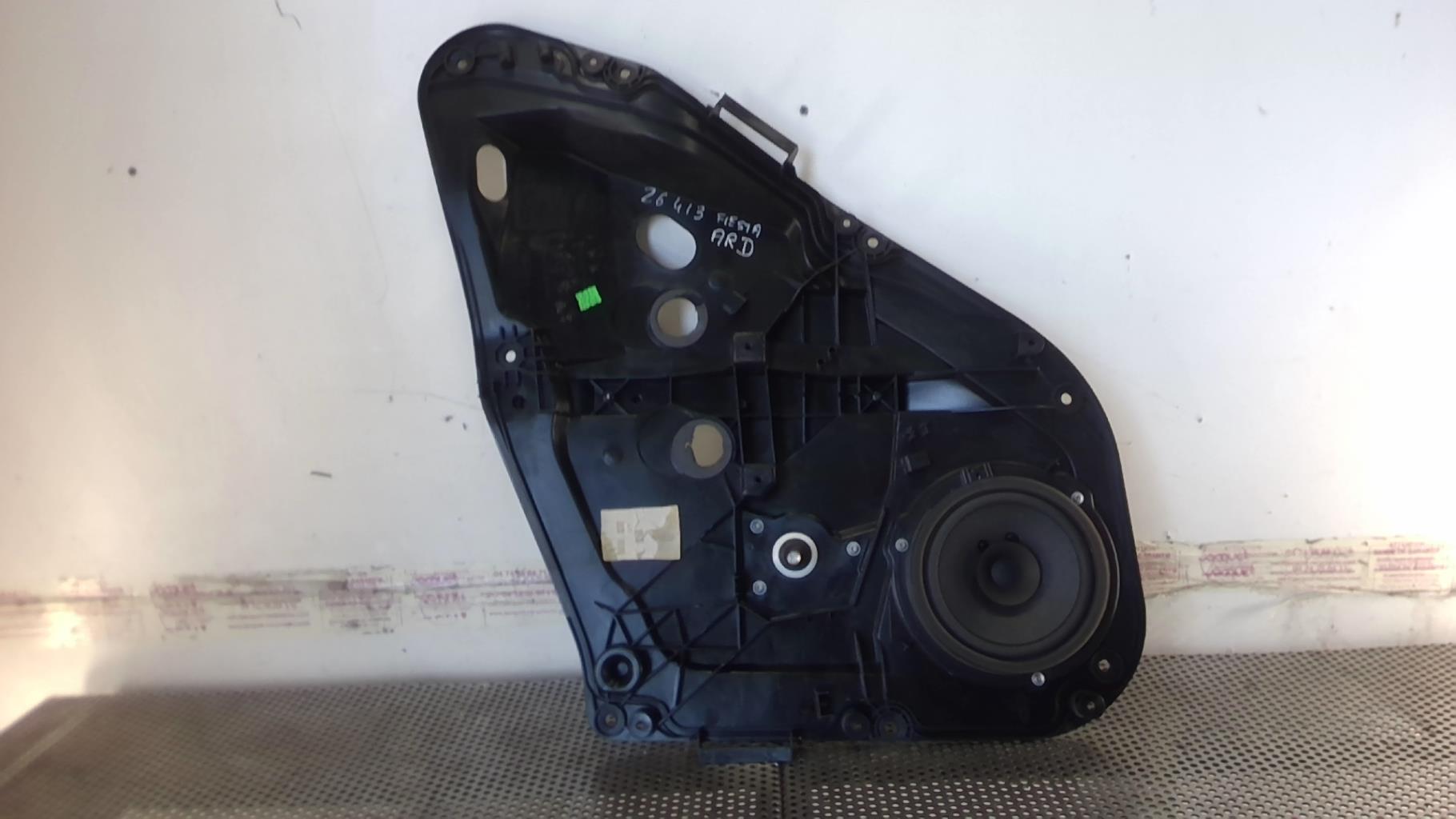 Alzacristalli manuale posteriore destro FORD FIESTA 6 PHASE 1 Diésel - 1