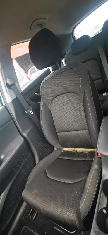 Siege avant droit HYUNDAI I 30 3 PHASE 1 Diesel - 1