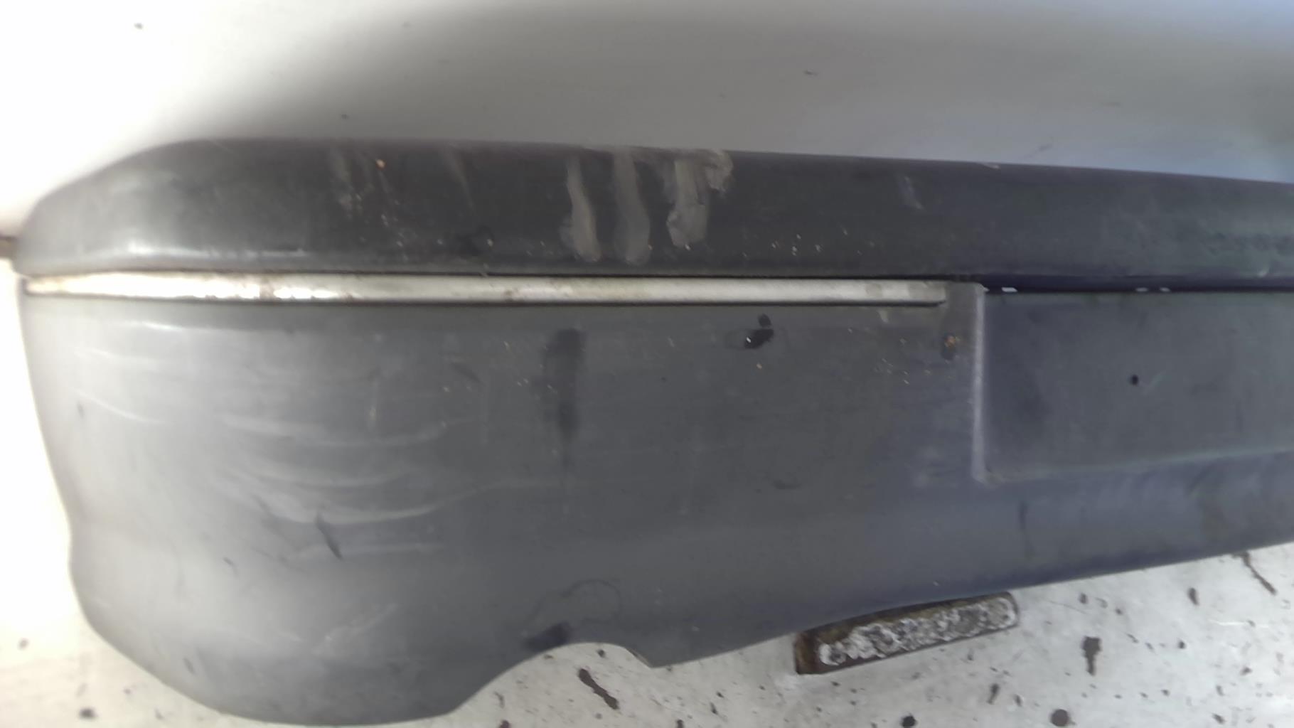 Pare choc arriere RENAULT R19 PHASE 1 Diesel - 1
