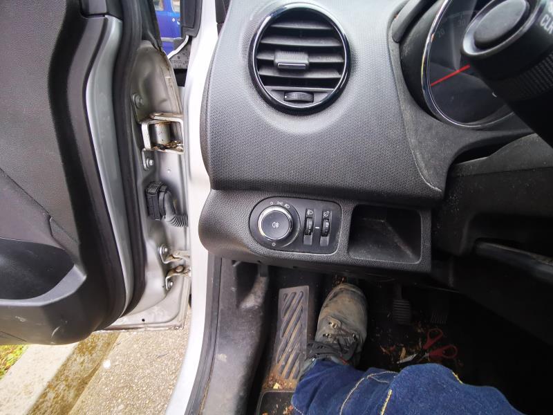 Commande de phare OPEL MERIVA B PHASE 1 Essence - 1