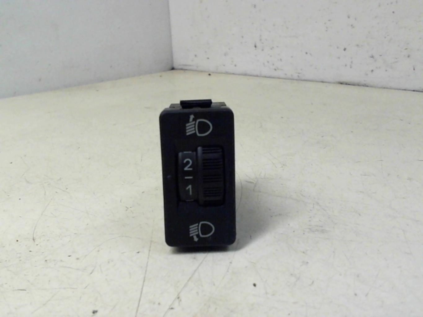 Commande de reglage hauteur de phare CITROEN DS3 PHASE 1 Diesel - 1
