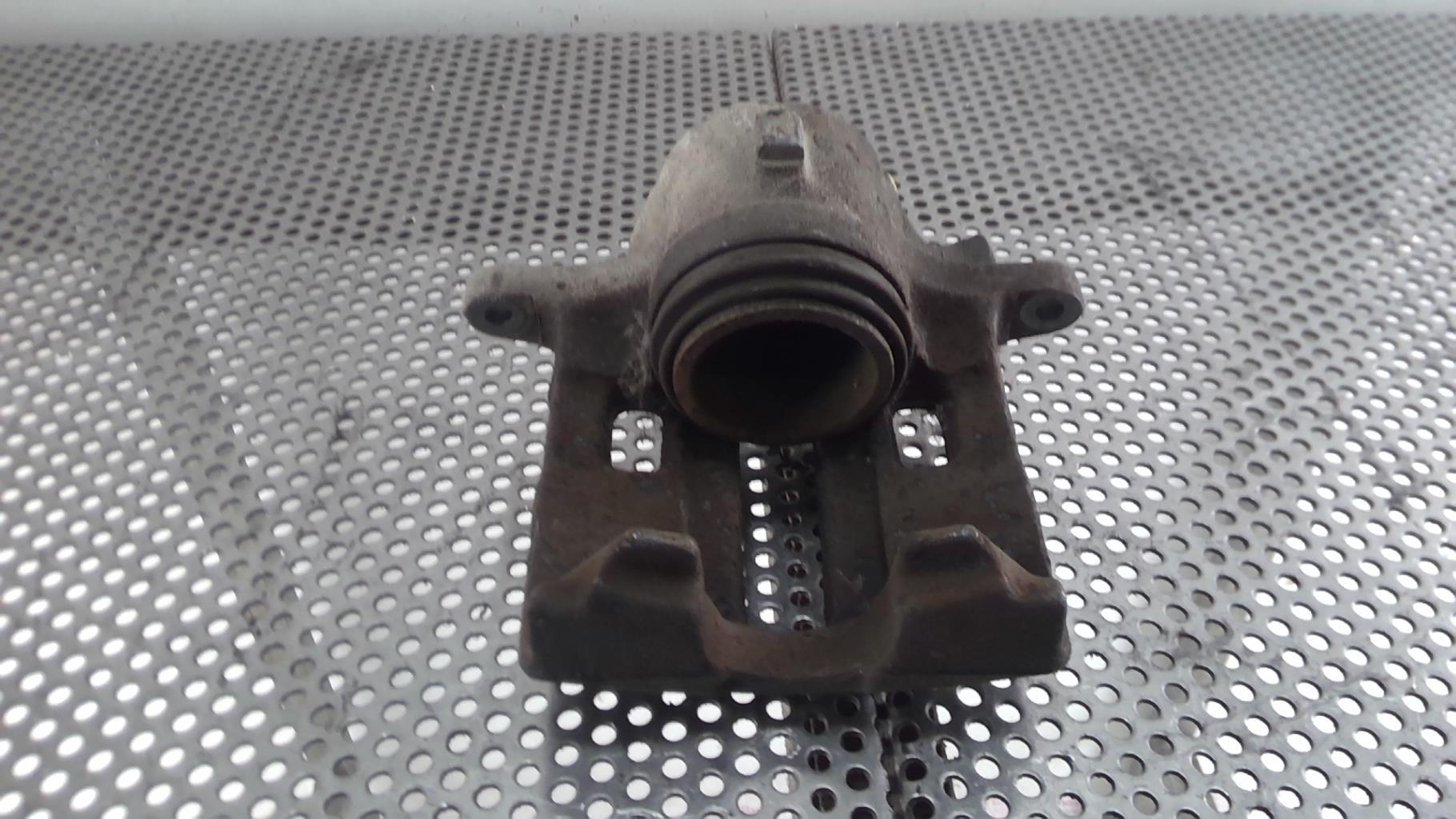 Pinza freni anteriore destra PEUGEOT 406 PHASE 2 BREAK Diésel - 1