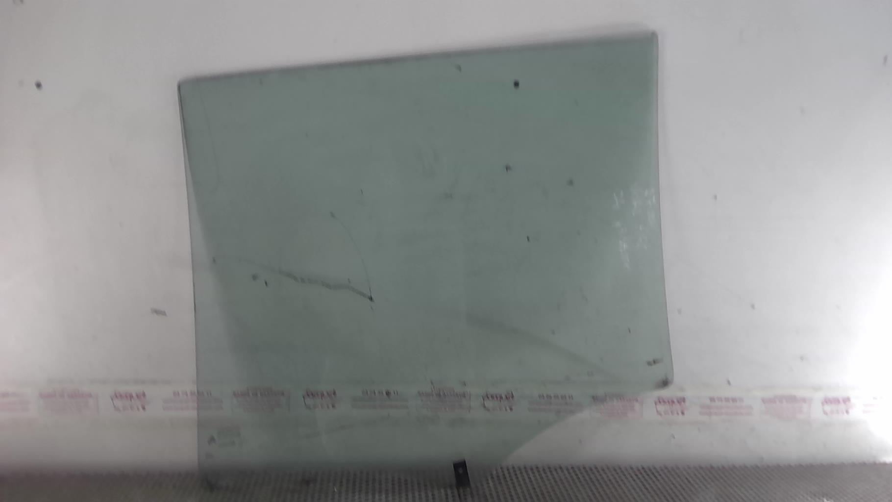 Vetro posteriore destro CITROEN C4 GRAND PICASSO 1 Diésel - 1