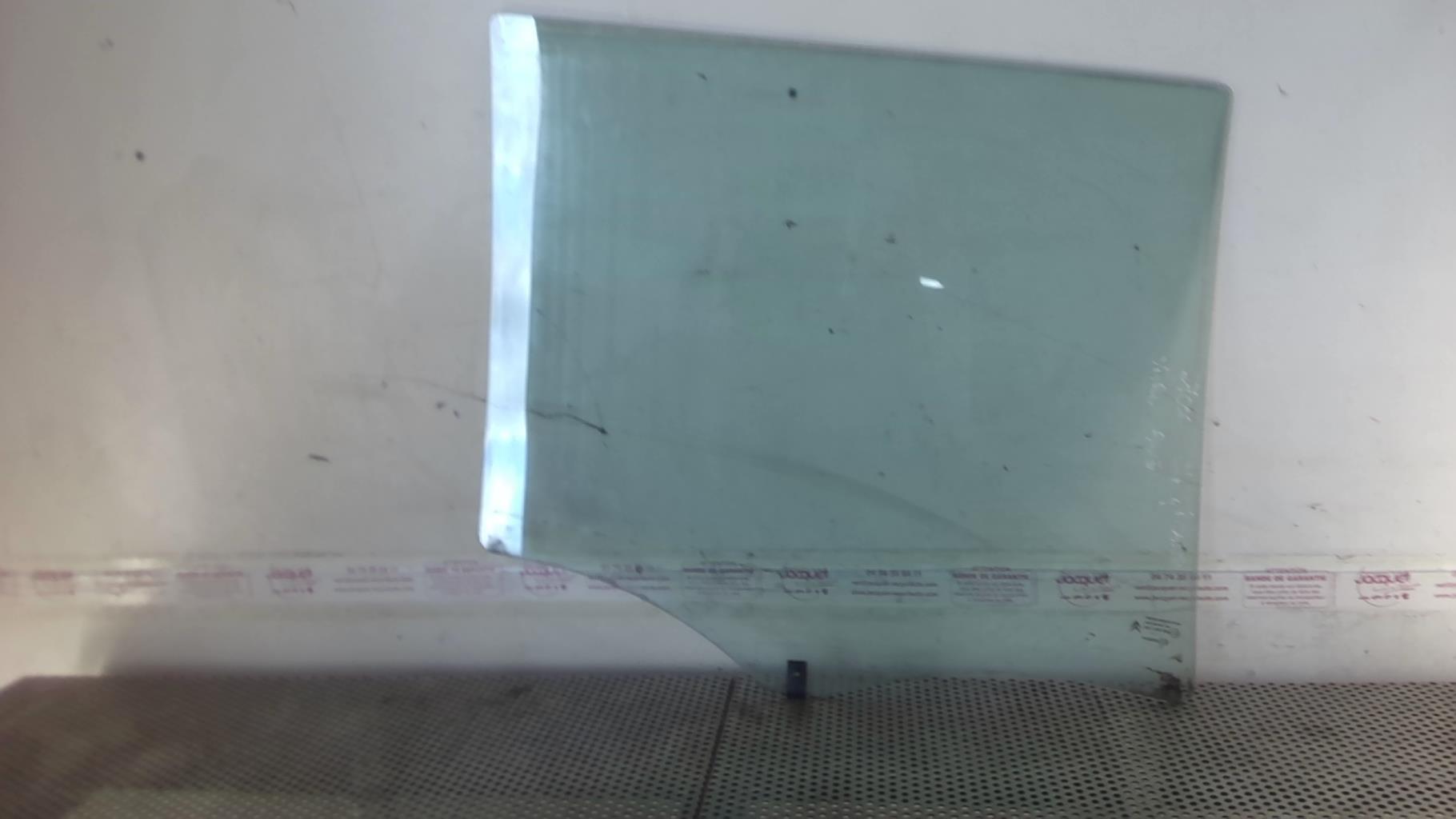 Vetro posteriore sinistro CITROEN C4 GRAND PICASSO 1 Diésel - 1