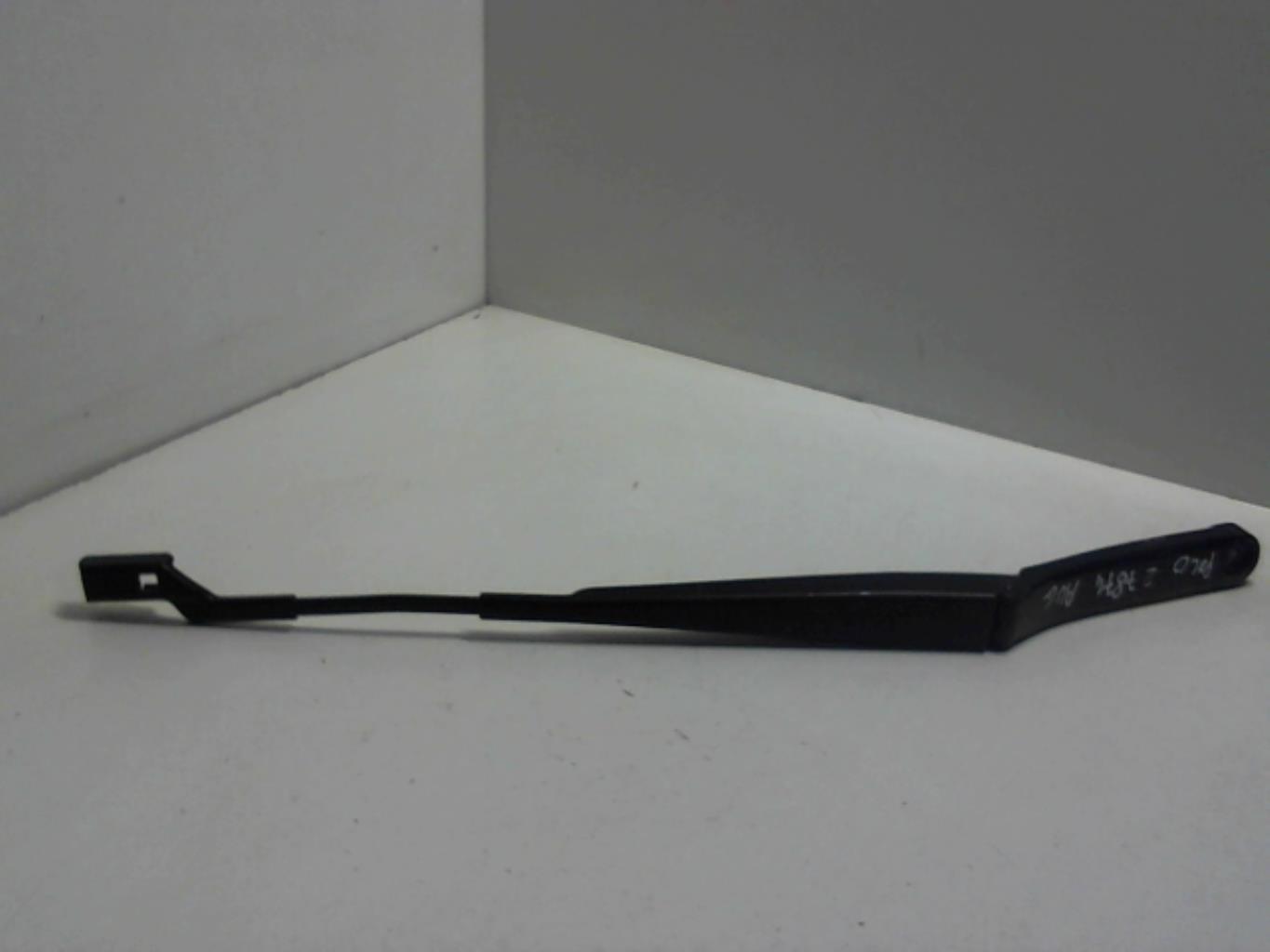 Braccio tergicristallo anteriore sinistro VOLKSWAGEN POLO 5 PHASE 1 Diésel - 1