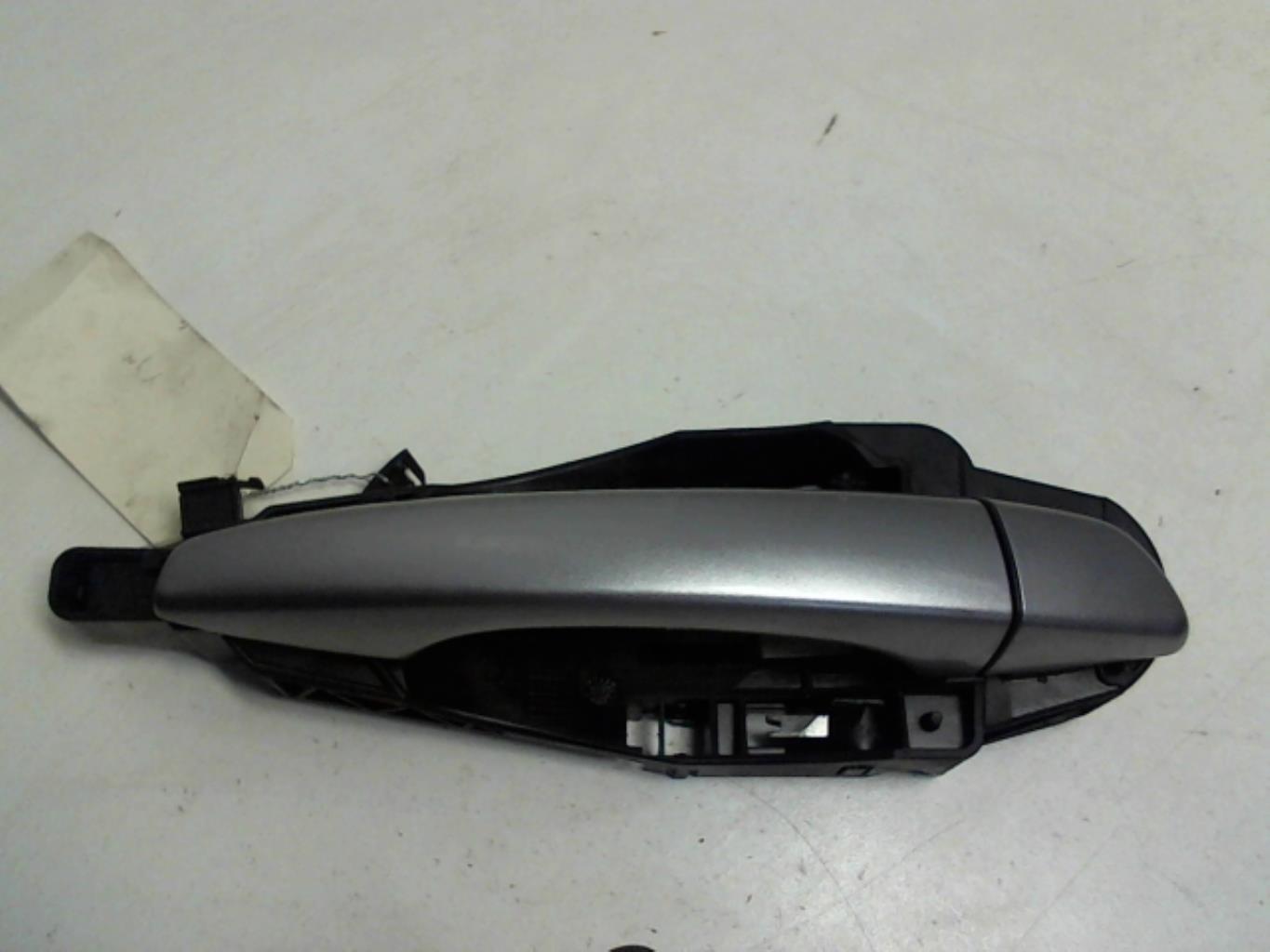 Maniglia portiera posteriore destra PEUGEOT 308 2 PHASE 1 Diésel - 1