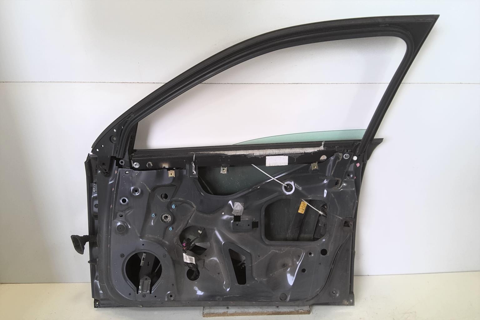 Porte avant droit AUDI A4 2 PHASE 1 Diesel - 1