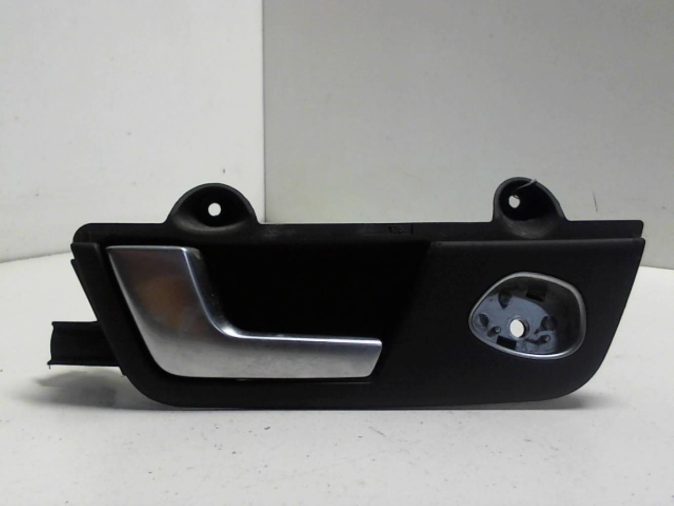Poignee interieur arriere gauche AUDI A4 2 AVANT PHASE 2 BREAK Diesel - 1